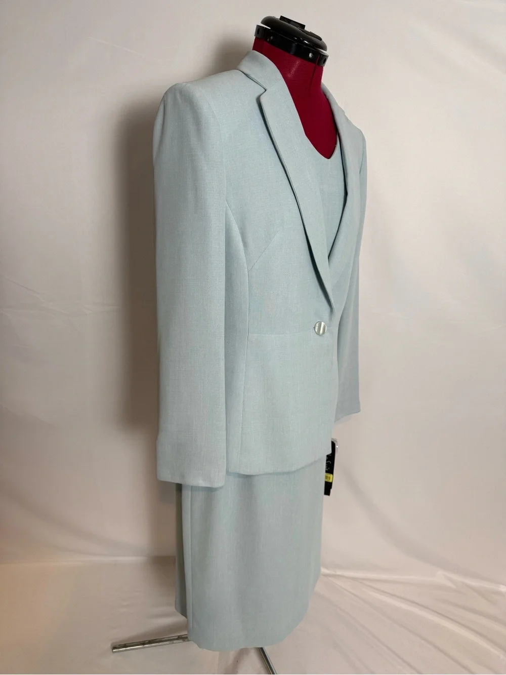 NWT Le Suit Skirt Suit Women's Size 10 Light Blue 3-Piece Set Blazer/Shell/Skirt